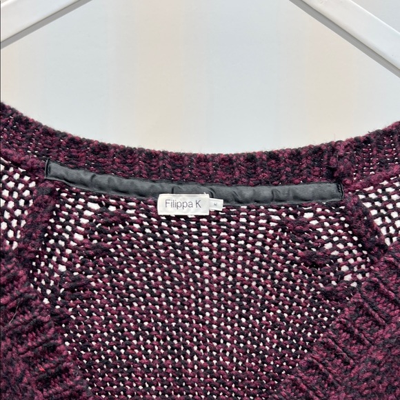 Elegant V-Neck Button-Up Cardigan - Picture 5 of 7